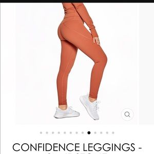 NEW WITH TAGS: ILUS Label Confidence Leggings XL